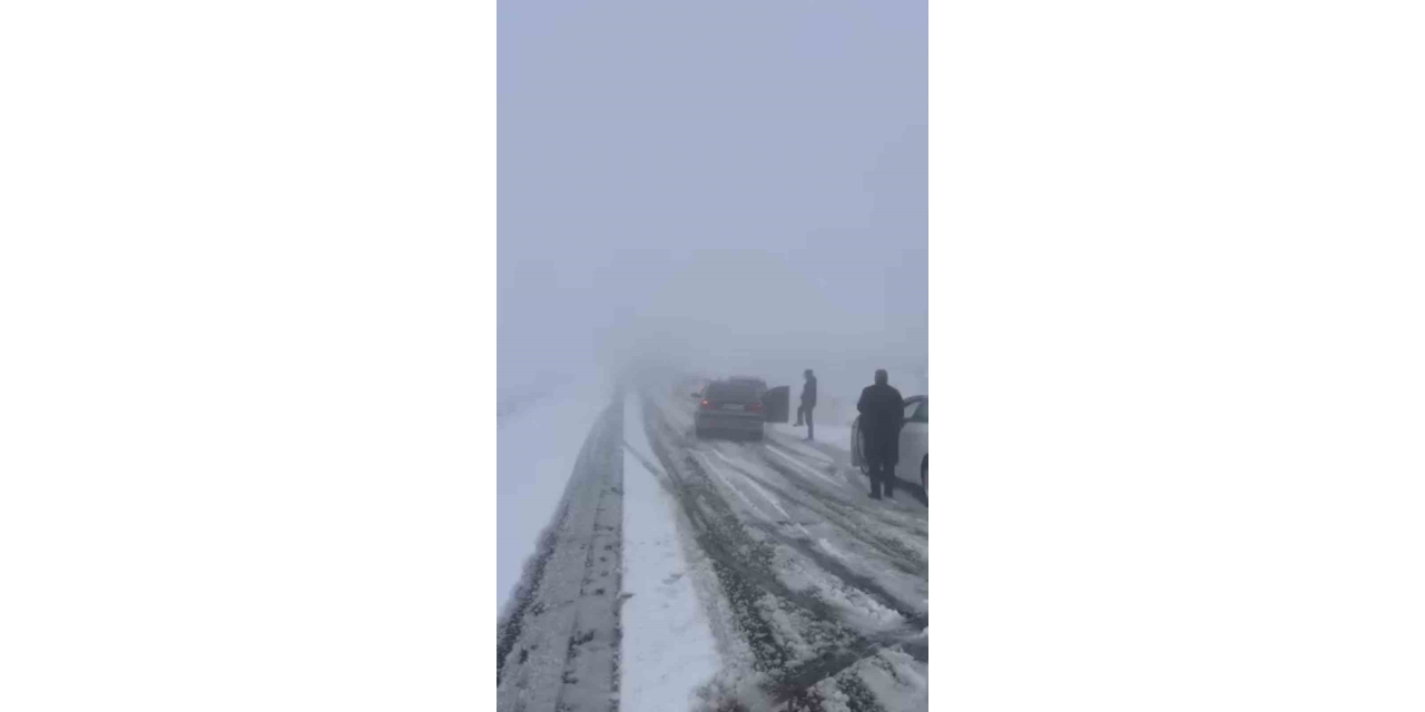 Viranşehir’de Kar Yağışı Trafiği Olumsuz Etkiledi