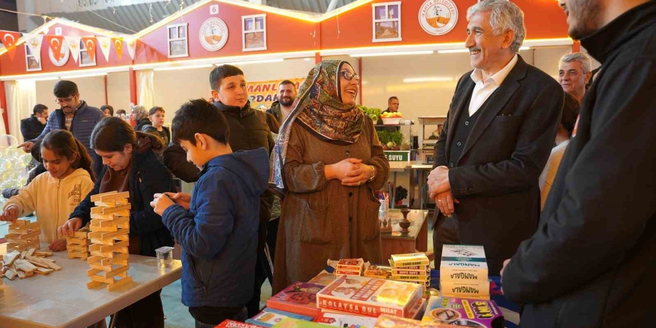 Kahta’da Ramazan Çarşısı Etkinlikleri Coşkuyla Sürüyor