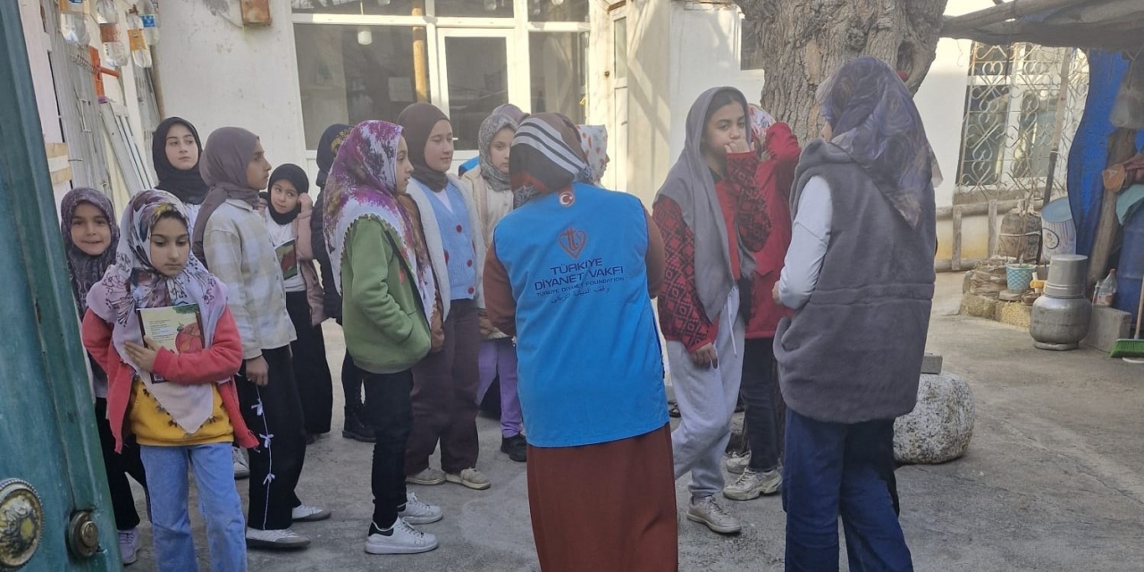 Kahta’da İhtiyaç Sahibi Ailelere Yardımlar Sürüyor