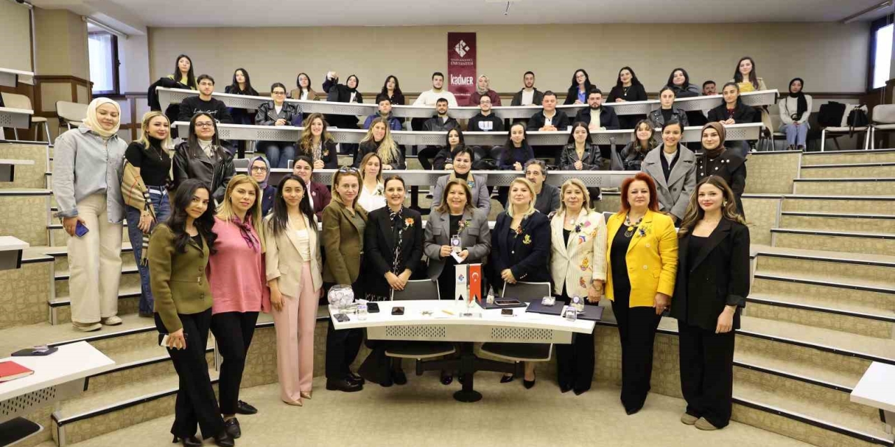 Hkü’de "4. İlham Veren Kadınlar Buluşması" Gerçekleştirildi