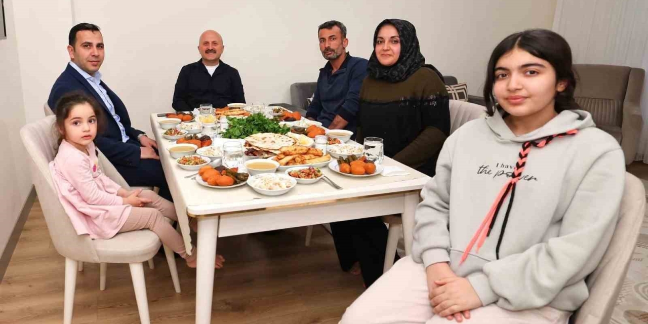 Gölbaşı’nda Gönül Sofrasında İftar