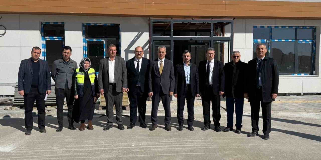 60 Yataklı Dicle Devlet Hastanesi’nin Yapımının Yüzde 95’i Tamamlandı