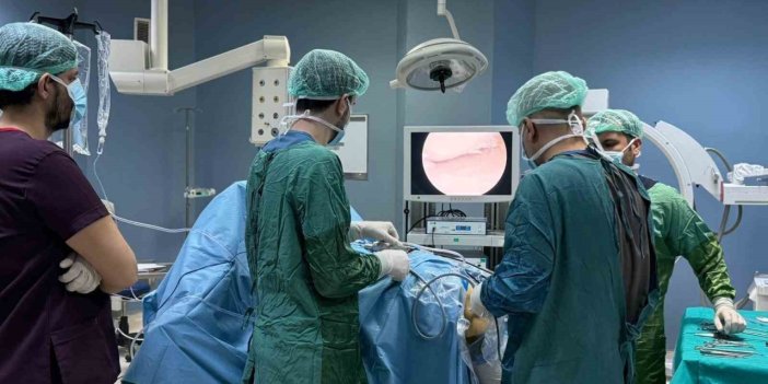 Kahta Devlet Hastanesi’nde Artroskopik Menisküs Ameliyatı Başarıyla Gerçekleştirildi