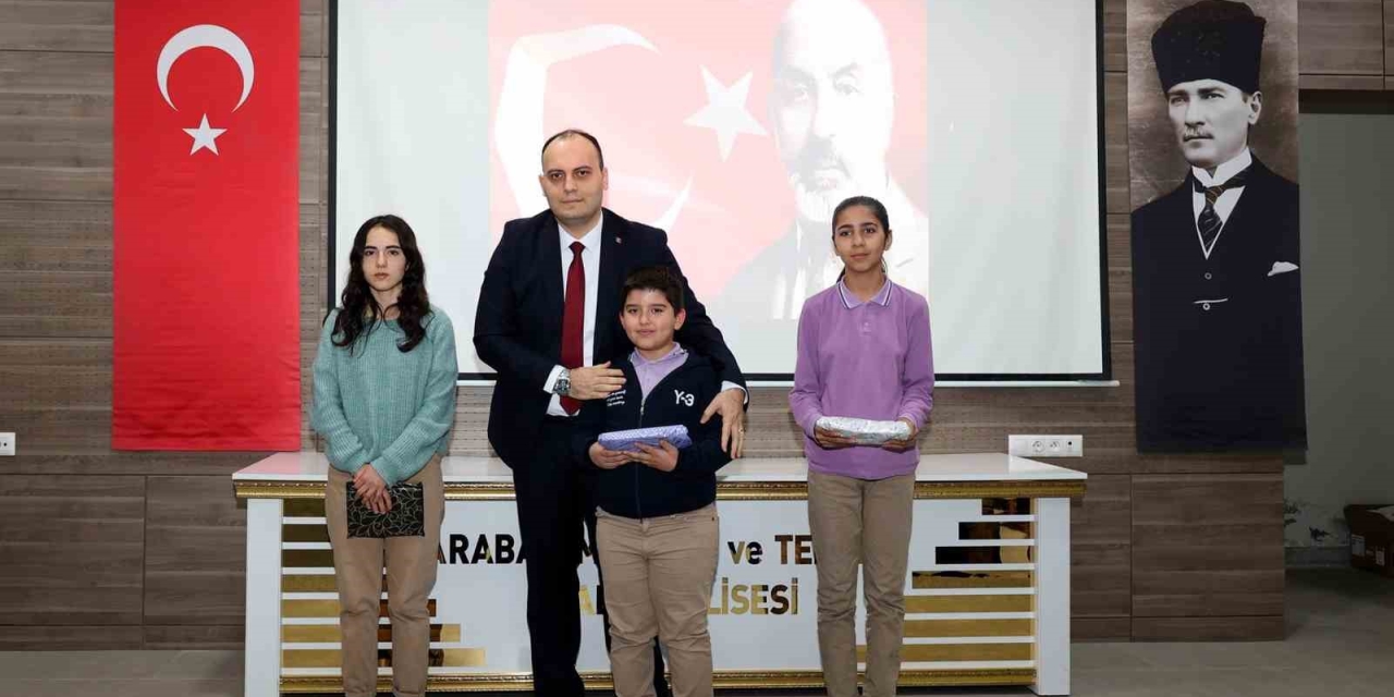 Araban’da İstiklal Marşı’nın Kabulünün 105. Yıl Dönümü Kutlandı