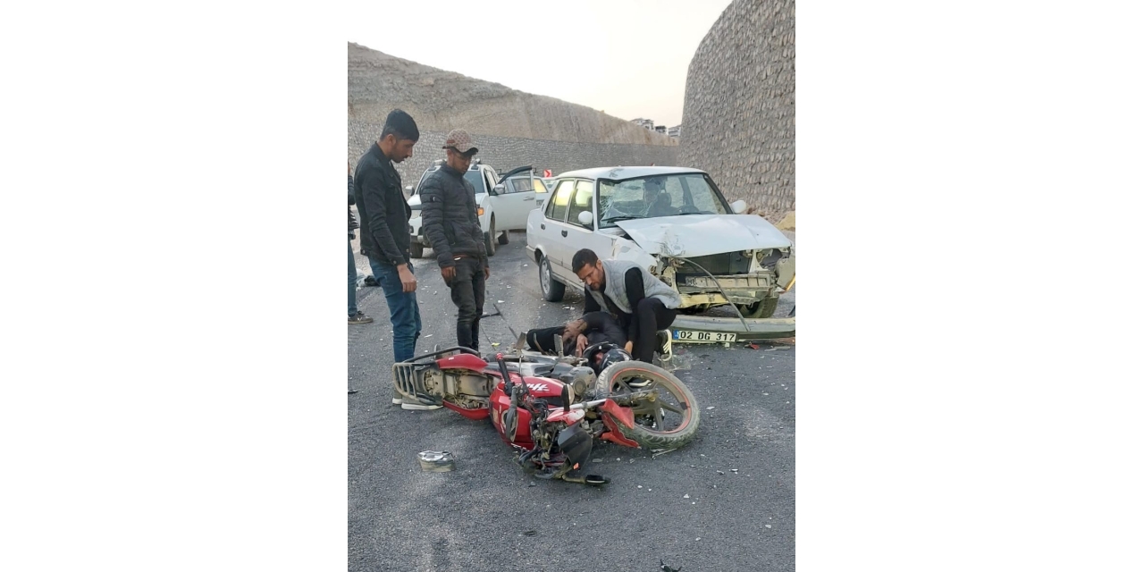 Otomobil İle Motosiklet Kafa Kafaya Çarpıştı: 1 Yaralı