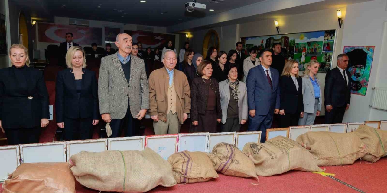 Minik Gkv’lilerin ’analar Ve Vatan’ Gösterisi Gururlandırdı