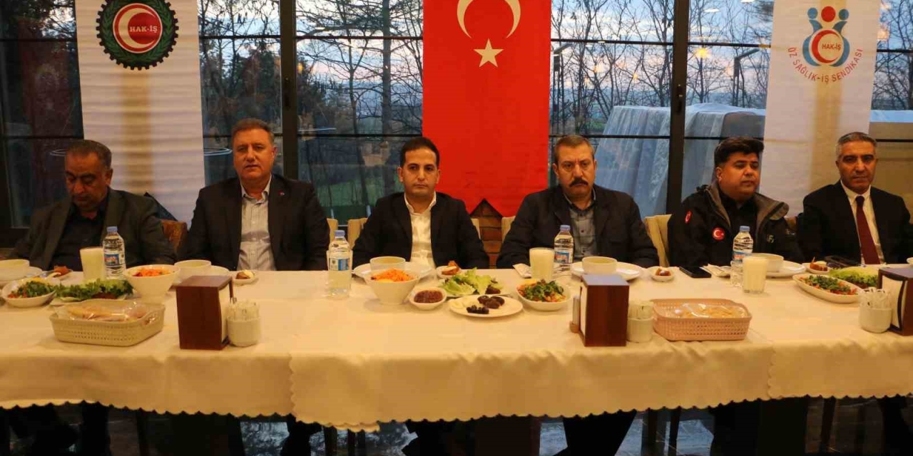 Hak-iş Diyarbakır İl Başkanlığı Üyeleri İftarda Buluştu
