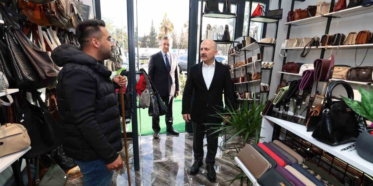 Vali Varol’dan Rezerv Alanda Faaliyet Gösteren Esnafa Bayram Ziyaret