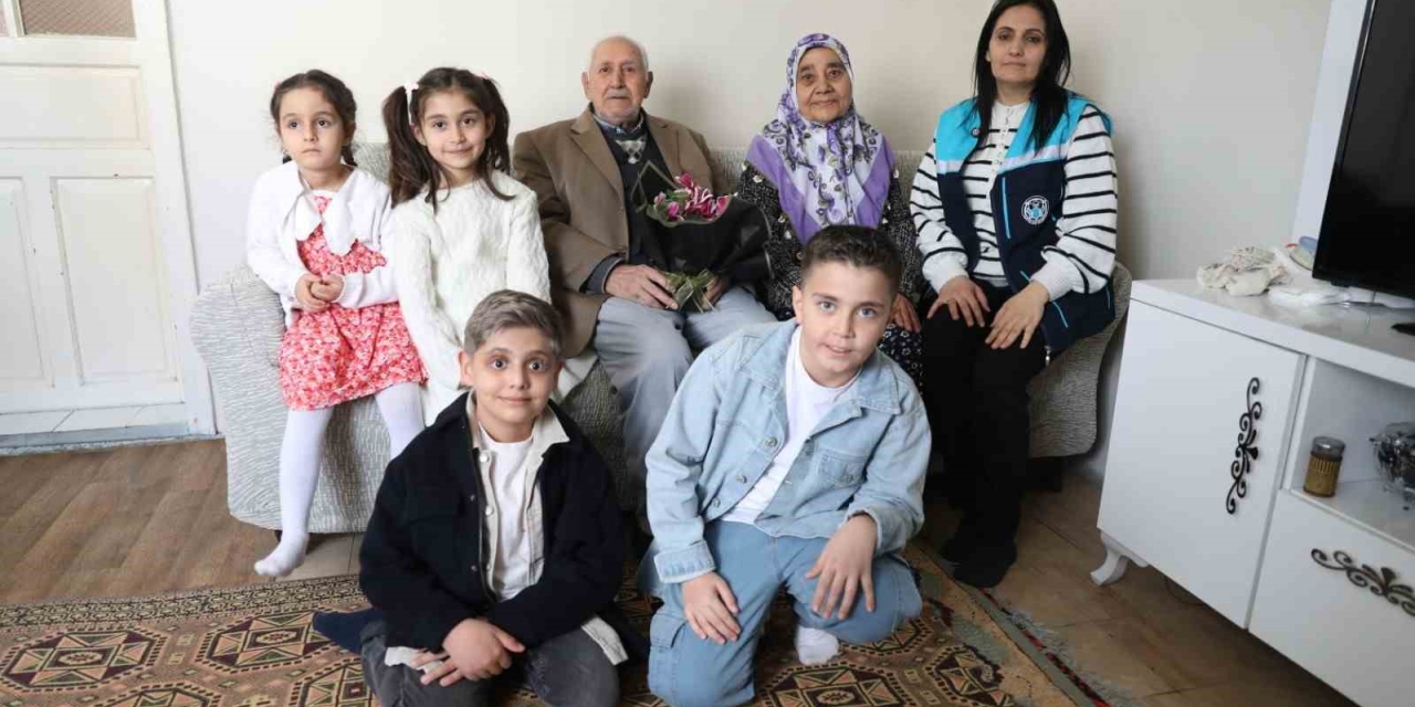 Battalgazi Belediyesi’nden Çocuklarla Bayram Ziyareti