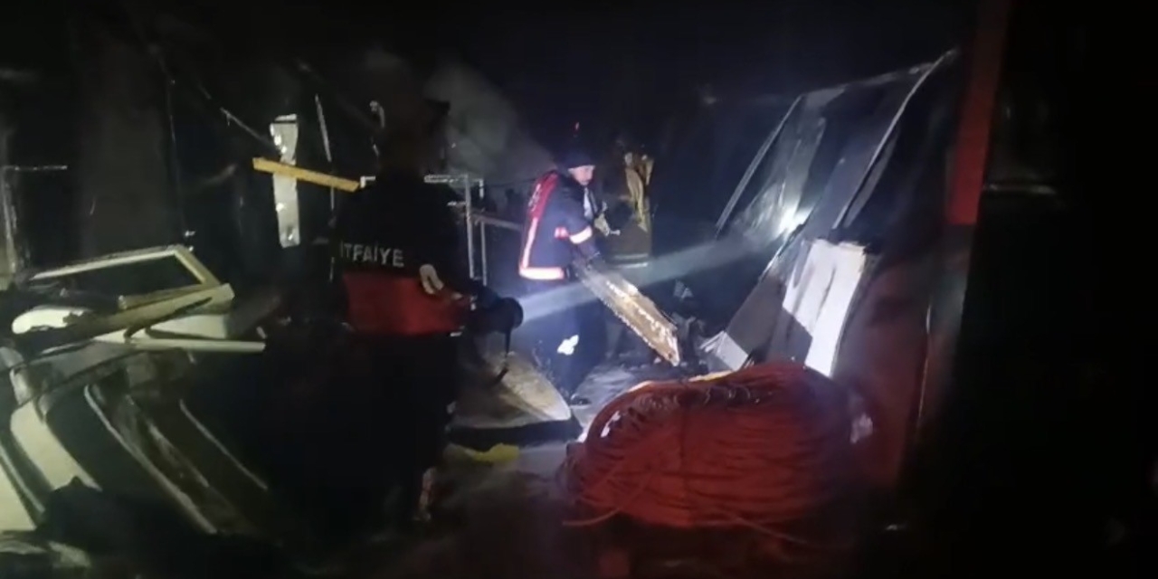 İşçilerin Kaldığı Konteynerlerde Korkutan Yangın