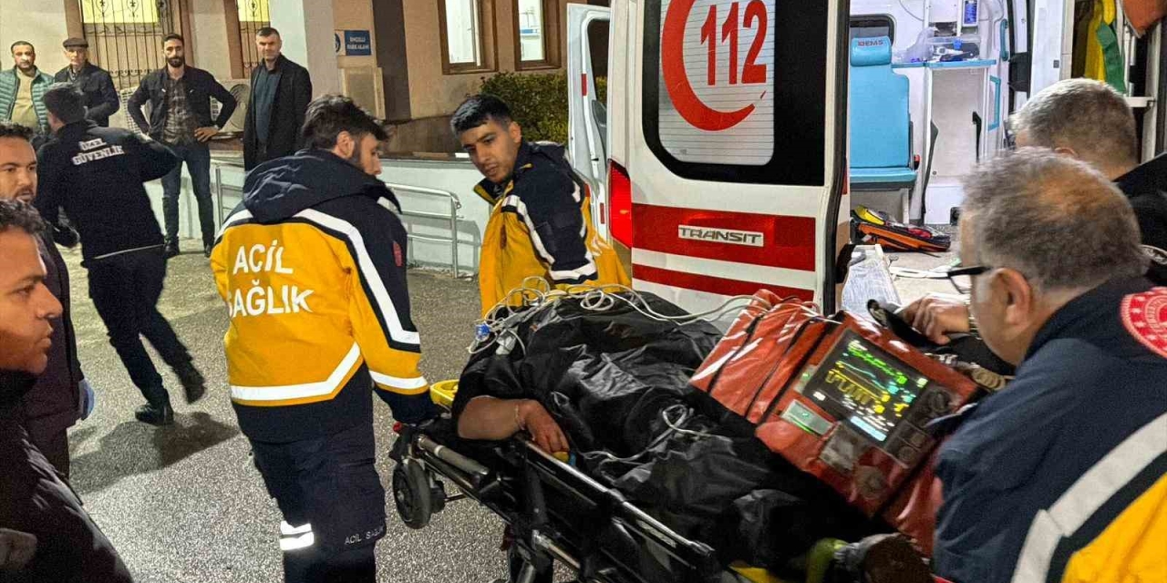 Sincik'te Otomobil Uçuruma Yuvarlandı: 1 Ölü, 4 Yaralı