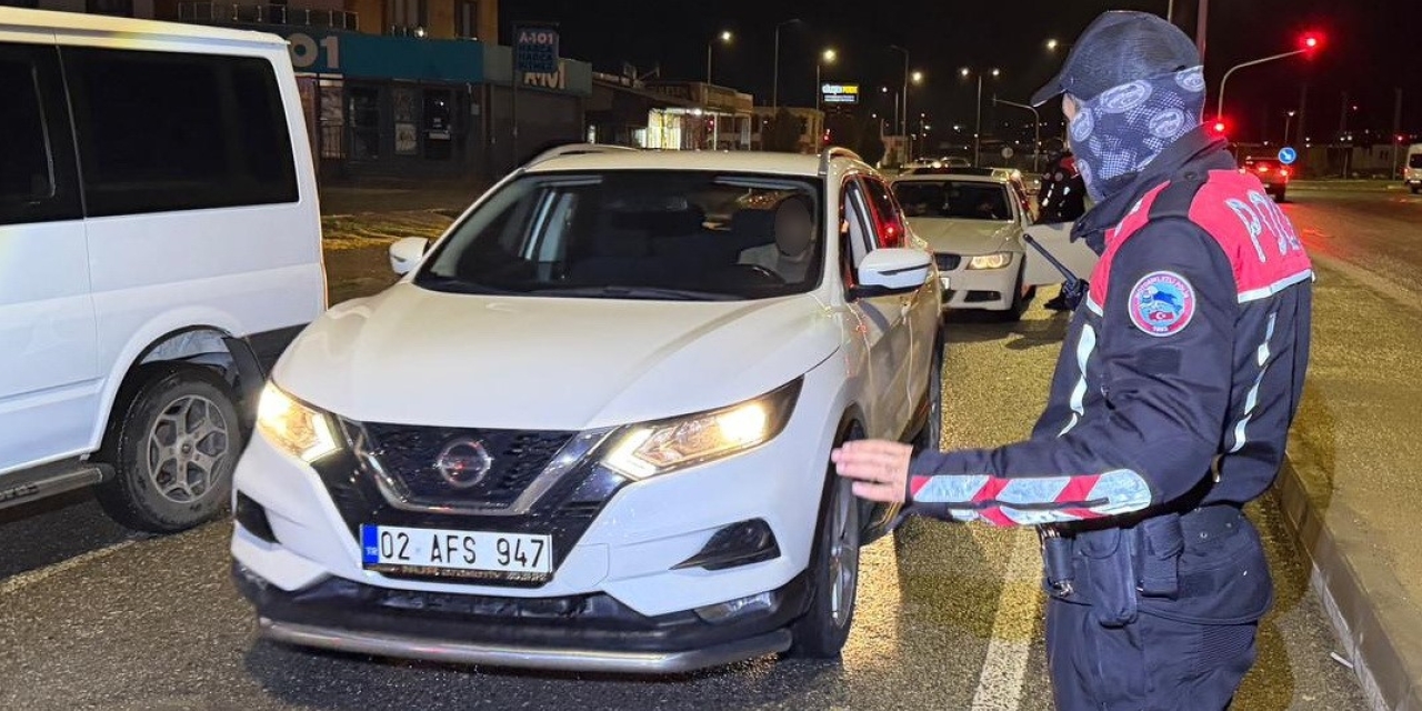 Polislerden Sıkı Denetim