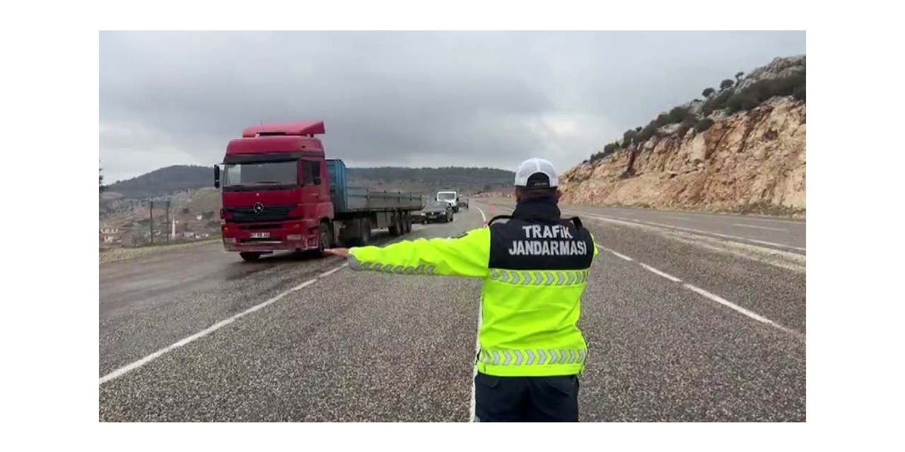 Gaziantep’te Jandarmanın Bayram Denetimlerinde 119 Aranan Şahıs Yakalandı