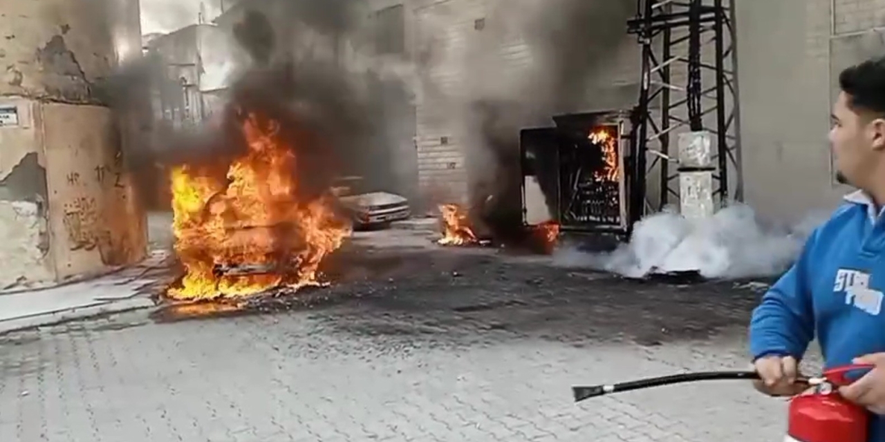 Elektrik Panosu Alev Aldı, 3 Araç Zarar Gördü