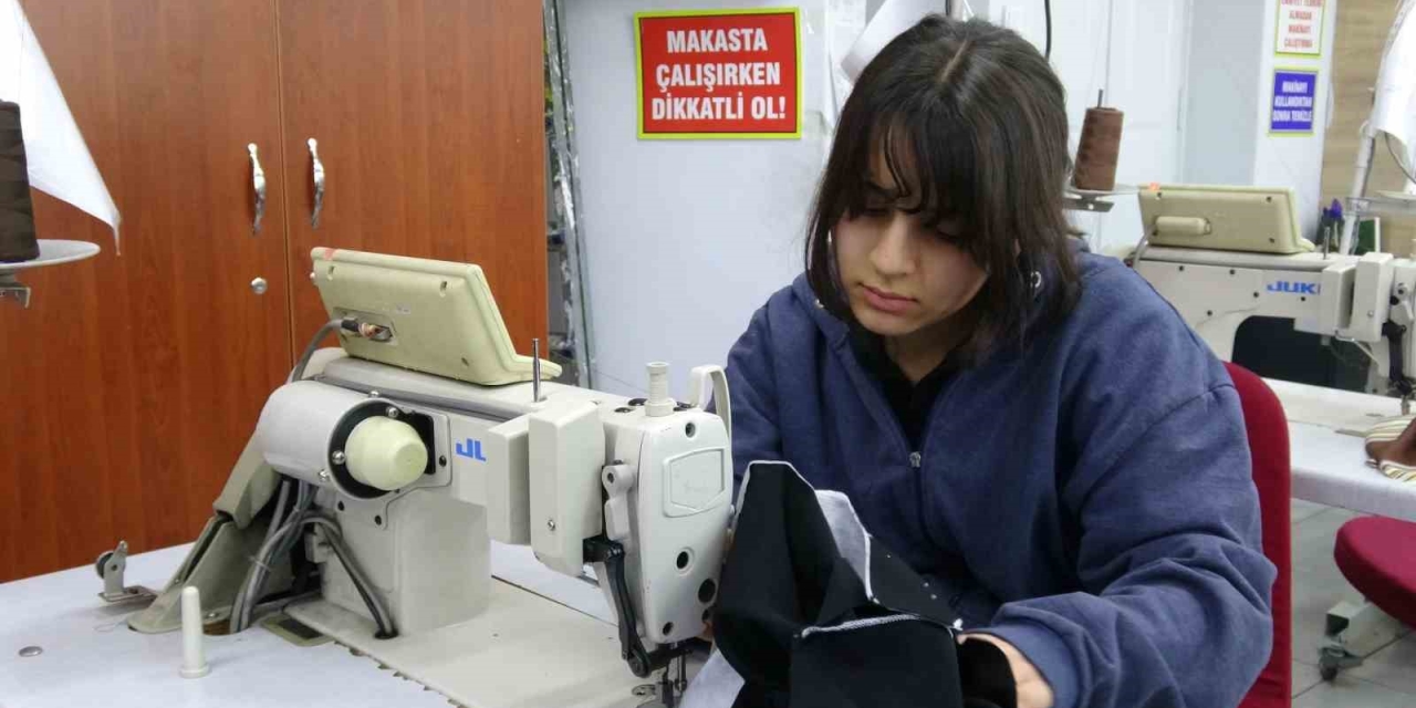 Bu Okulda Geleceğin Modacıları Yetişiyor