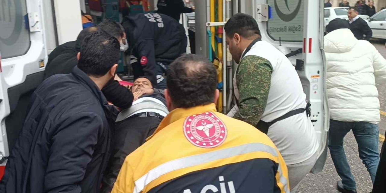 Lokantayı Basıp Kardeşini Vurdu