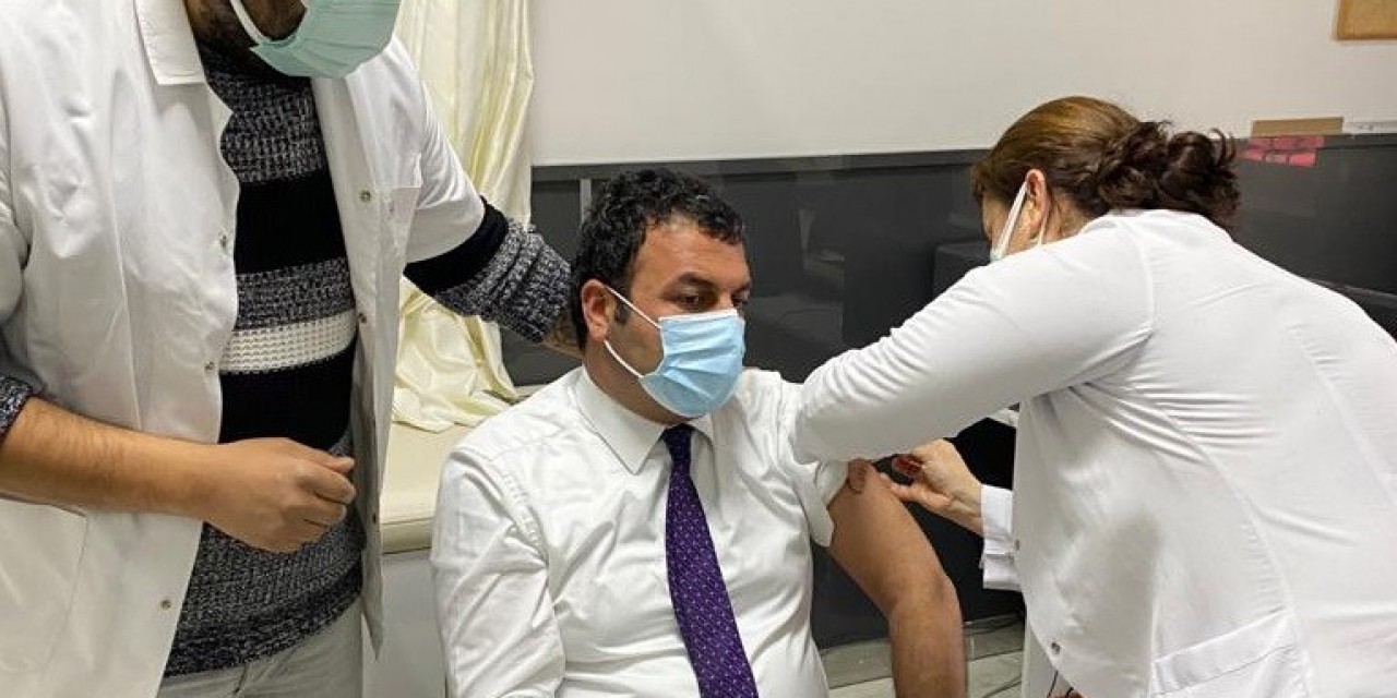 Gölbaşı Belediye Başkanı Yıldırım Aşısını Oldu