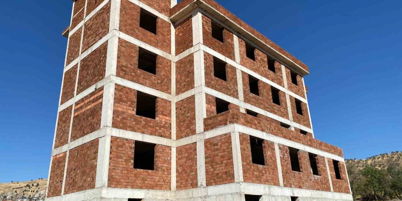 Çermik’te Kur’an Kursunun Kaba İnşaatı Tamamlandı