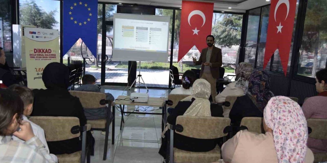Dicle Yerel Eylem Grubu Derneğinden Muhtar, Kandın Ve Gençlere Ipard Iıı Eğitimi