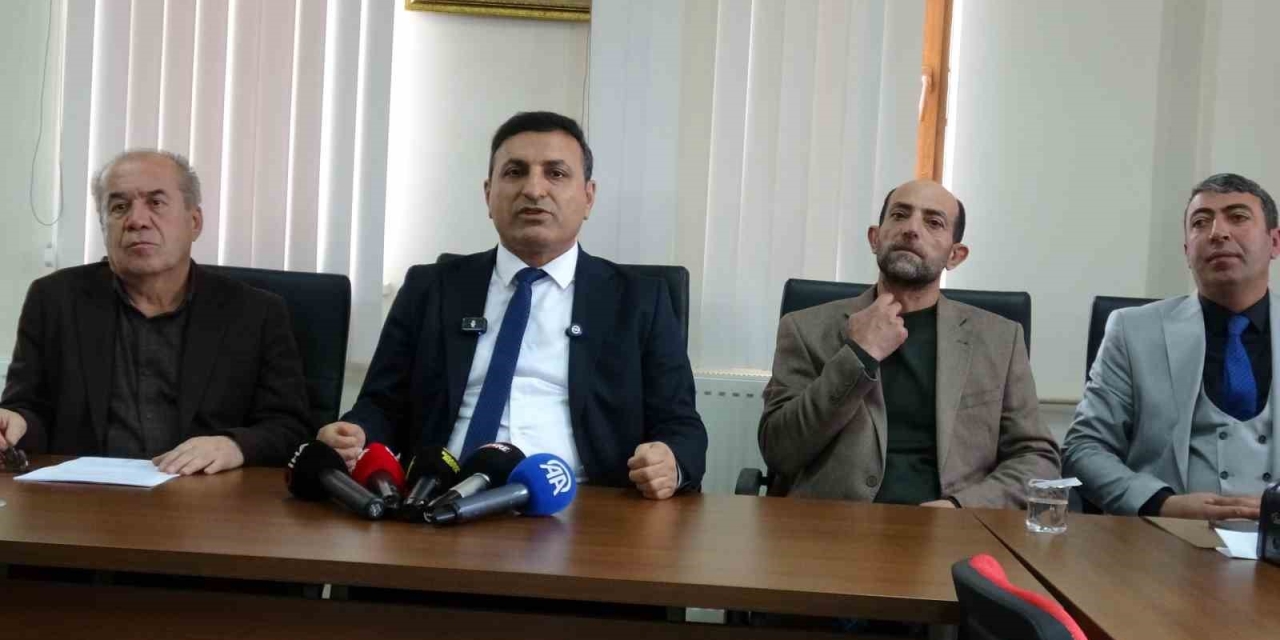 Chp, Malatya’da 2 Belediye Meclis Üyesini İhraç Etti