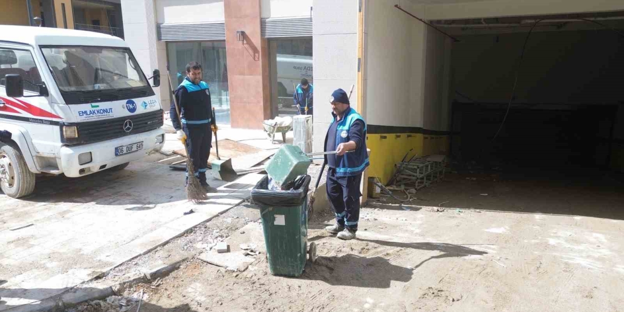 Akpınar Çarşısı’nda Temizlik Çalışmaları Başladı