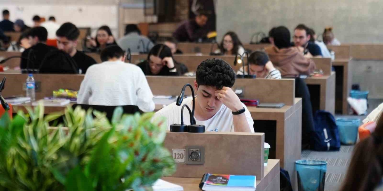 Pancarlı Gençlik Kütüphanesi Gençlerin Yeni Adresi Oldu