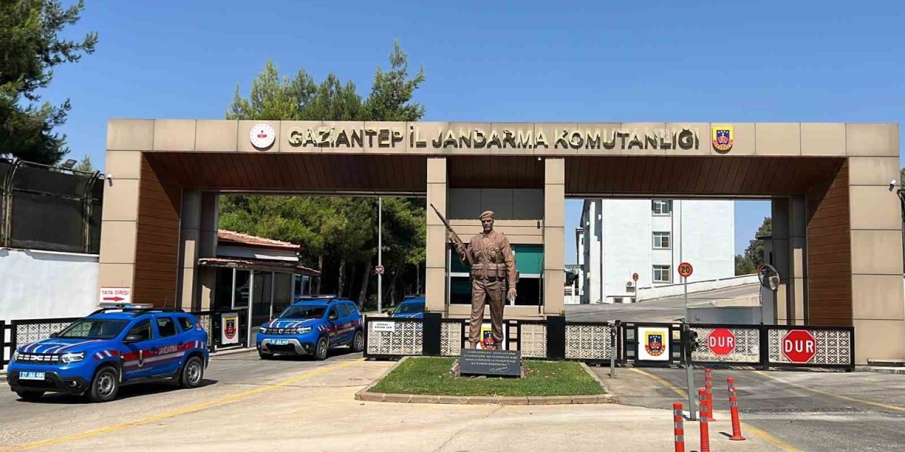 Jandarma Aranan 2 Bin 280 Şahsı Yakaladı