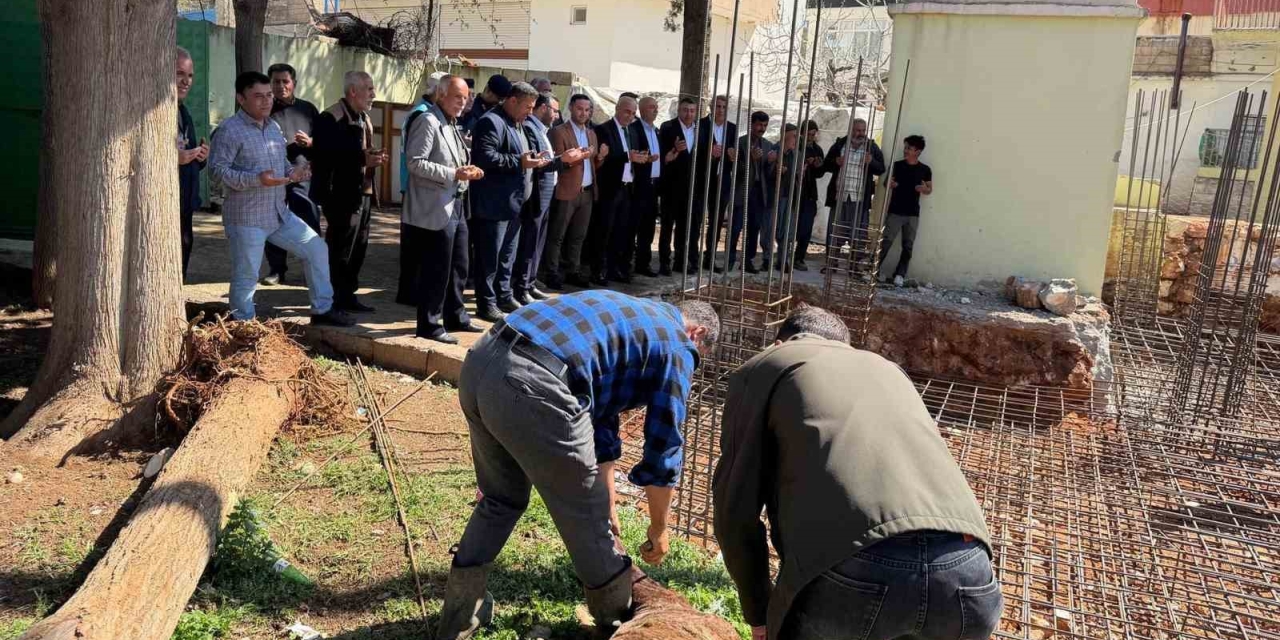 Araban’da Depremde Yıkılan Fıstıklıdağ Mahallesi Camisinin Temeli Atıldı