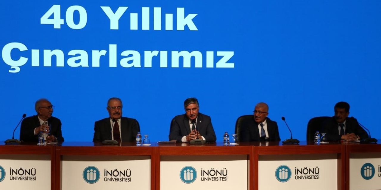 Malatya’da "40 Yıllık Çınarlar" Paneli Düzenlendi