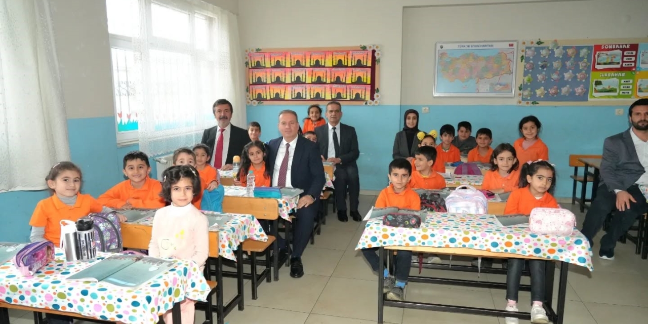 Müdür Tosun, Öğretmen Ve Öğrencilerle Bir Araya Geldi