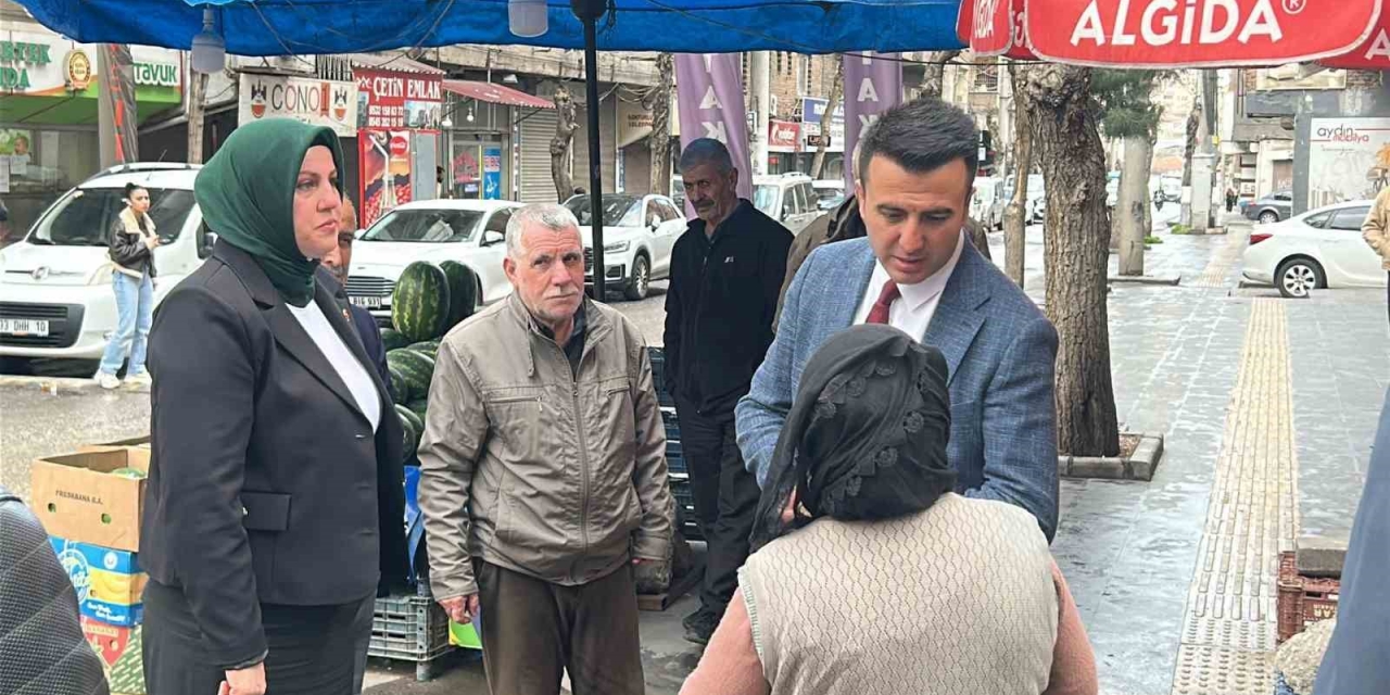 Bağlar Kaymakamı Özdemir, Esnaf Ve Vatandaşlarla Bir Araya Geldi