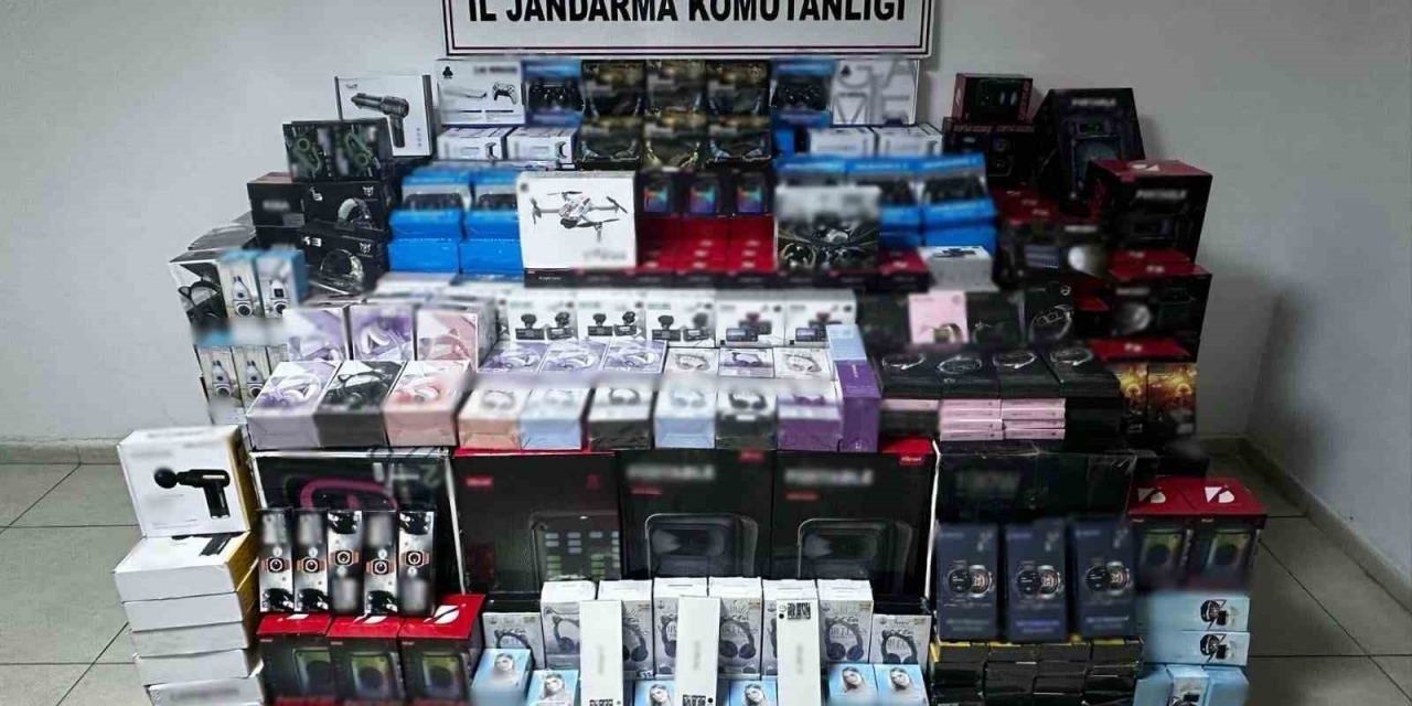 Jandarmanın Uyuşturucu Ve Kaçakçılık Operasyonlarında 311 Şahıs Yakalandı