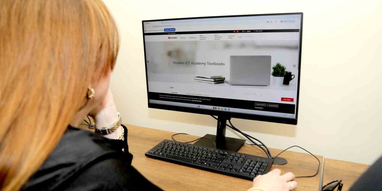 Gaziantep’te Gençlere Küresel Teknoloji Eğitimi