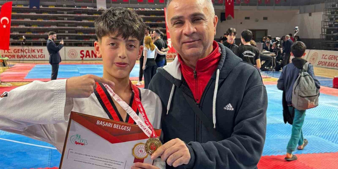 Okul Sporları Şampiyonasında Arabanlı Sporcu Öztürk Şampiyon Oldu