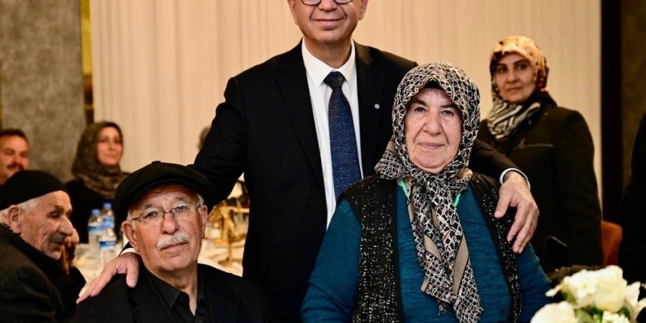 Yeşilyurt’ta ‘bir Yastıkta Yarım Asır’ Özel Programında Duygusal Anlar Yaşandı