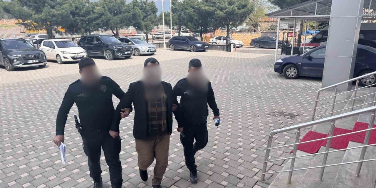 "okullar Değil Yargı Makamları Hedef Alınmalı" Diyen Şahıs Gözaltına Alındı