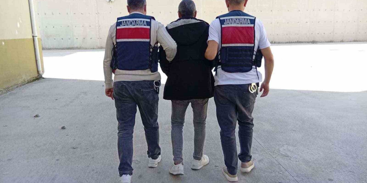 Kesinleşmiş Hapis Cezalarıyla Aranan 2 Şahıs Yakalandı