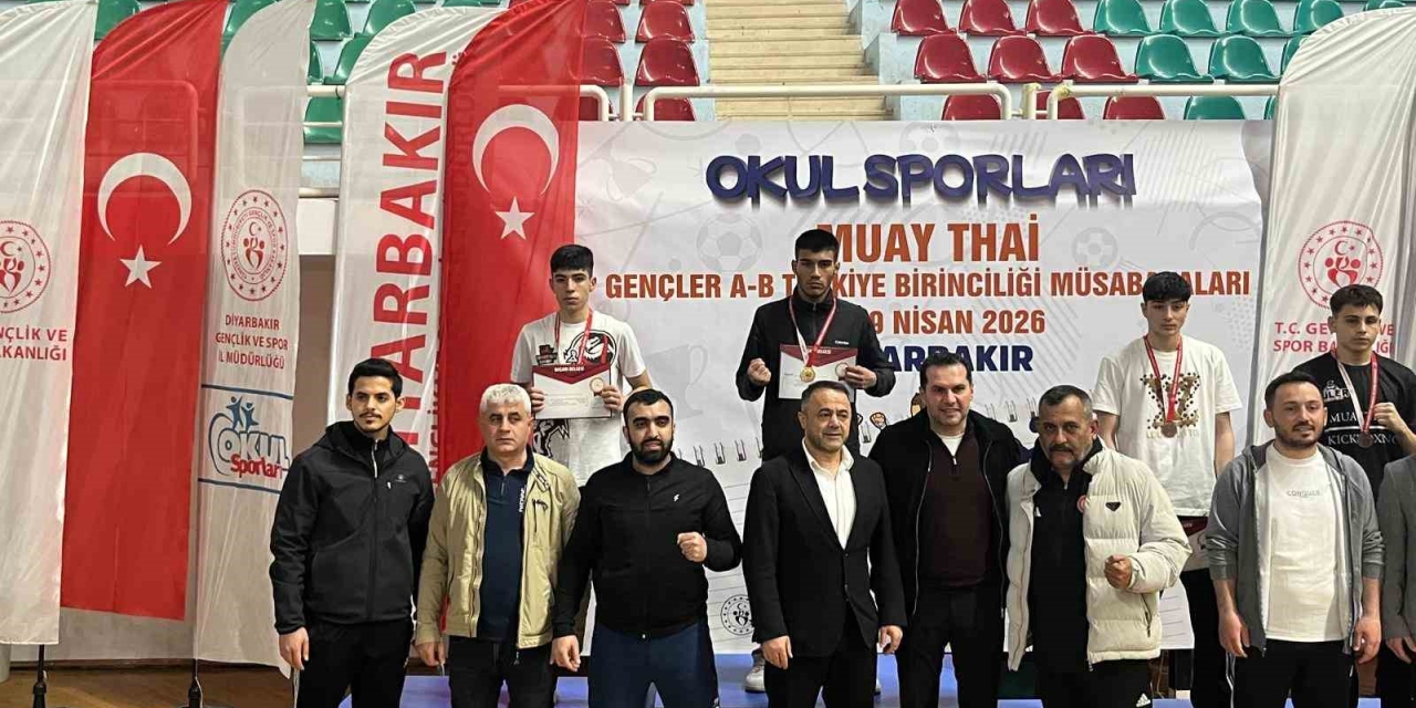 Siverekli Sporcu Muay-thai Türkiye Şampiyonası’nda İkinci Oldu