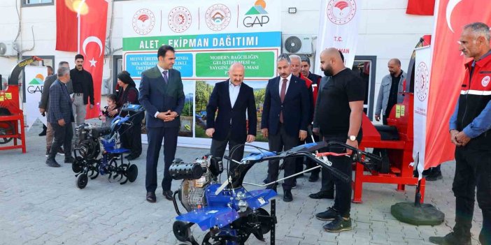Çiftçilere Zirai Alet Ve Ekipman Dağıtıldı
