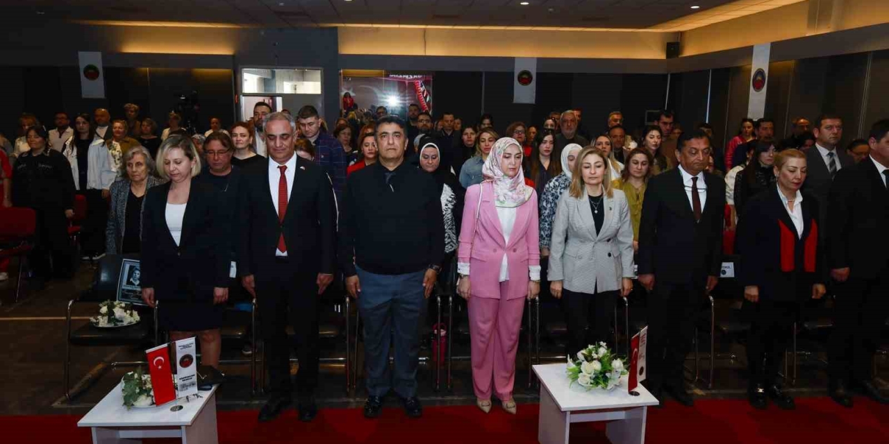 Gaziantep Kolej Vakfı’nda Buruk 23 Nisan