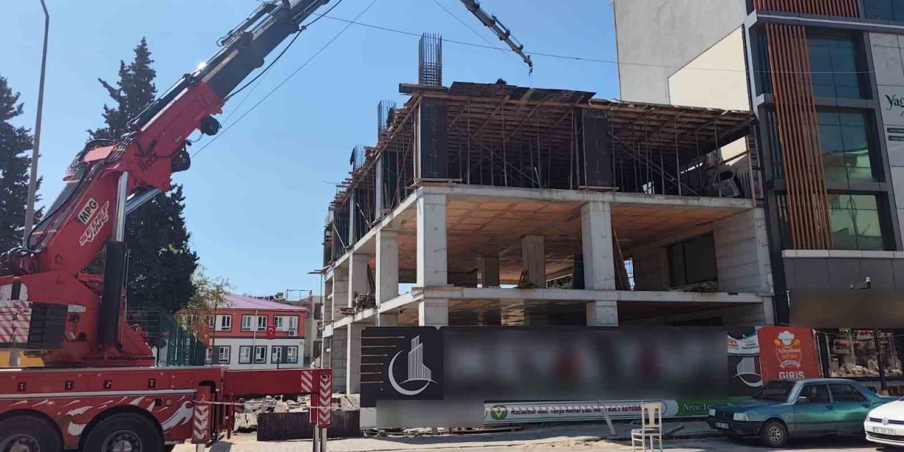 Depremde Yıkılan Birlik Binası Yeniden İnşa Ediliyor