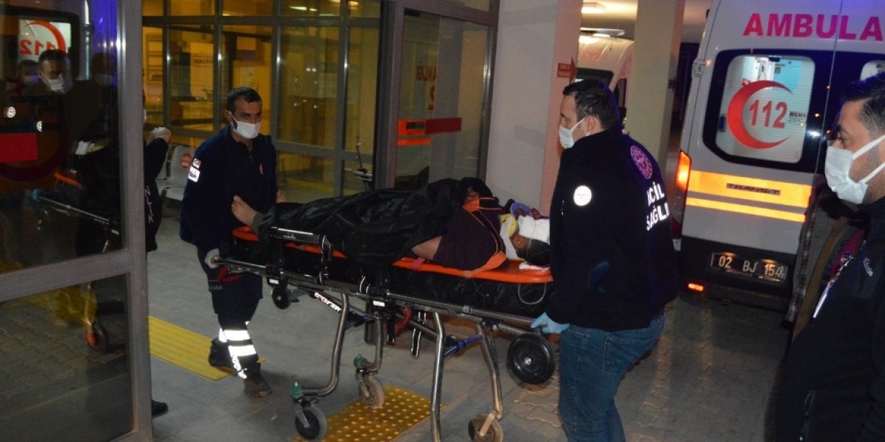Kontrolden Çıkan Otomobil Takla Attı: 1 Yaralı