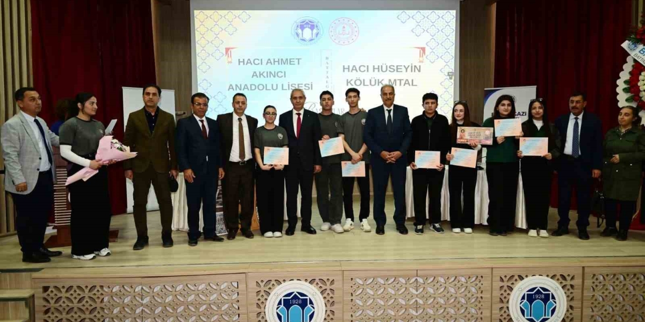 Battalgazi’de Liseler Arası Münazara Yarışması Tamamlandı