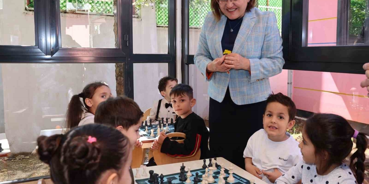 Şahin, "şehrim Okulum" Projesi Kapsamında Velilerle Buluştu