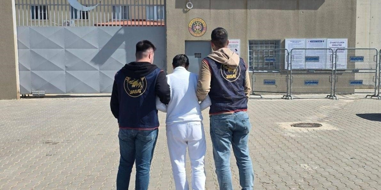 Kesinleşmiş 15 Yıl Cezayla Aranan Şahıs Yakalandı