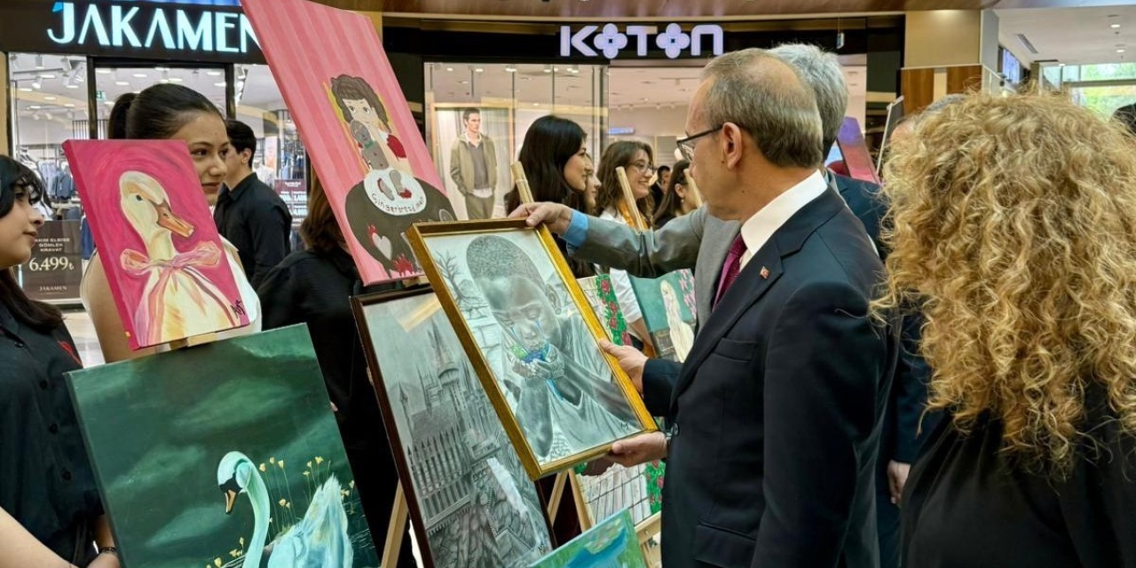 Malatya’da Yılsonu Karma Sergisi Açıldı