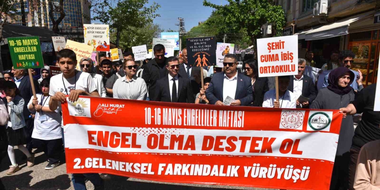 Siverek’te Engelliler Haftası Kapsamında Farkındalık Yürüyüşü Düzenlendi