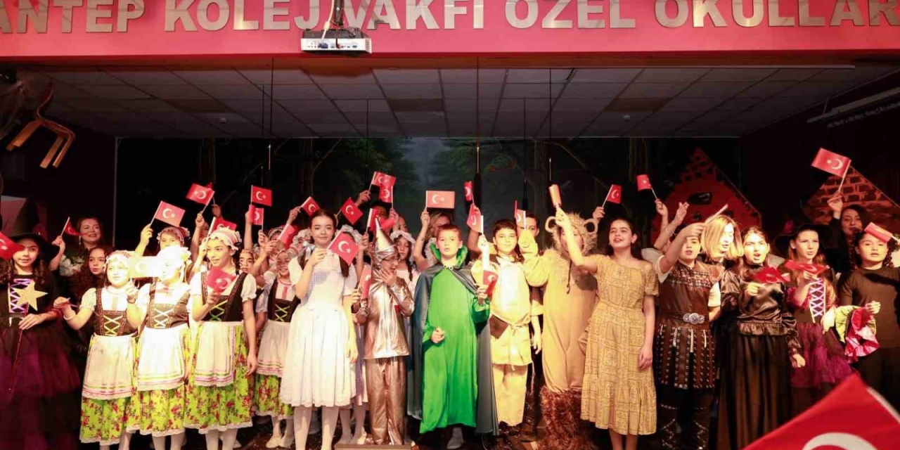 Gaziantep Kolej Vakfı’nda Dünya Klasikleri Müzikallerle Sahneleniyor