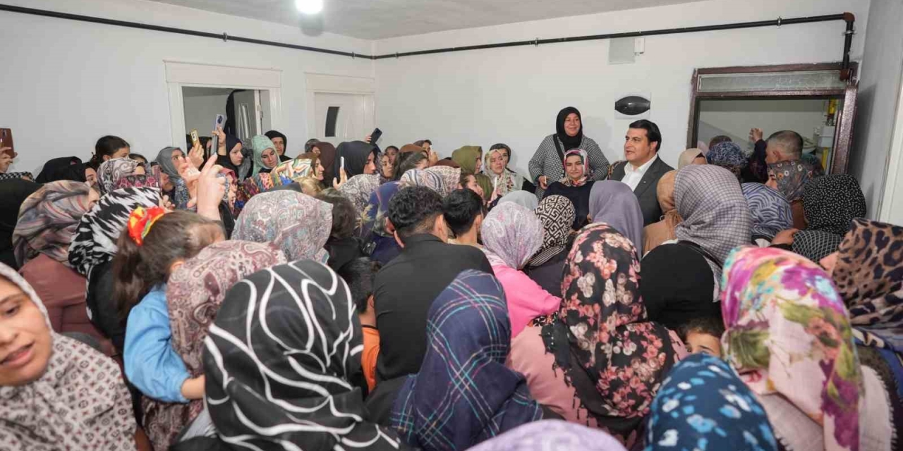 Yılmaz, Şirinevler’de Kadınlarla Bir Araya Geldi