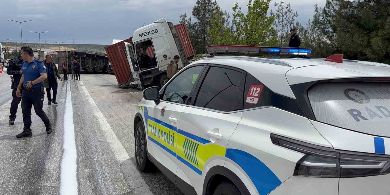 Gaziantep’te 4 Aracın Karıştığı Zincirleme Kaza: 1 Yaralı